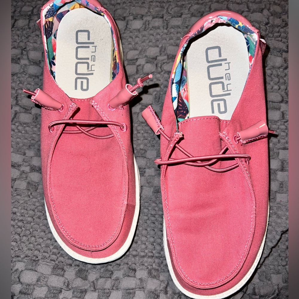 Women’s Wendy Hey Dudes.